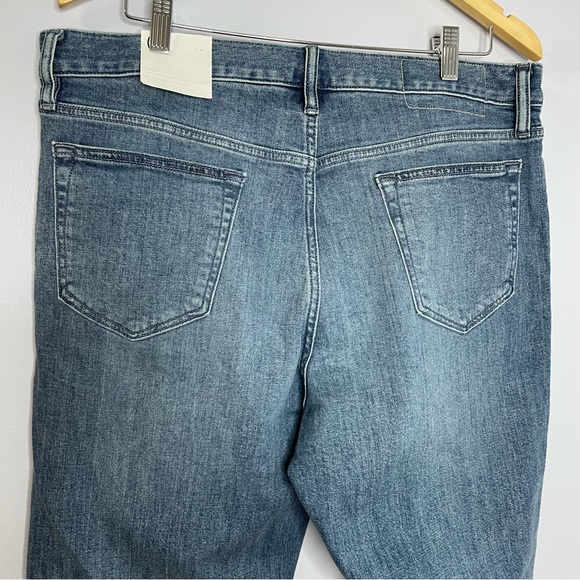 Banana Republic Slim Fit Organic Cotton Jean - Picture 6 of 10